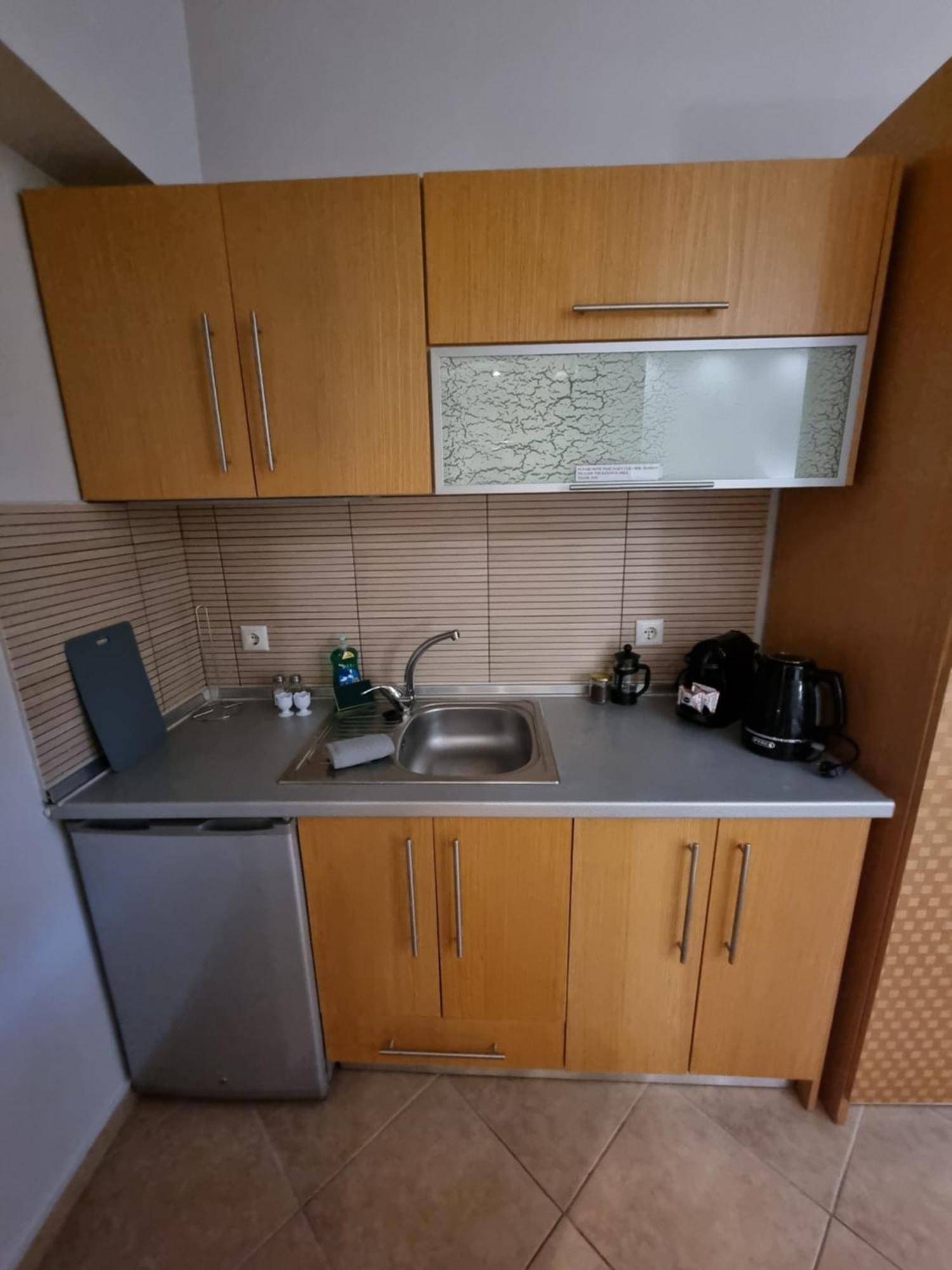 Greenhill Holiday Suites Сарти Экстерьер фото